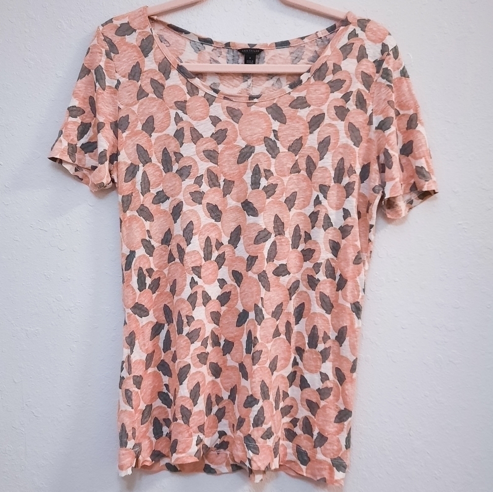 Ann Taylor Linen Fruit Top M